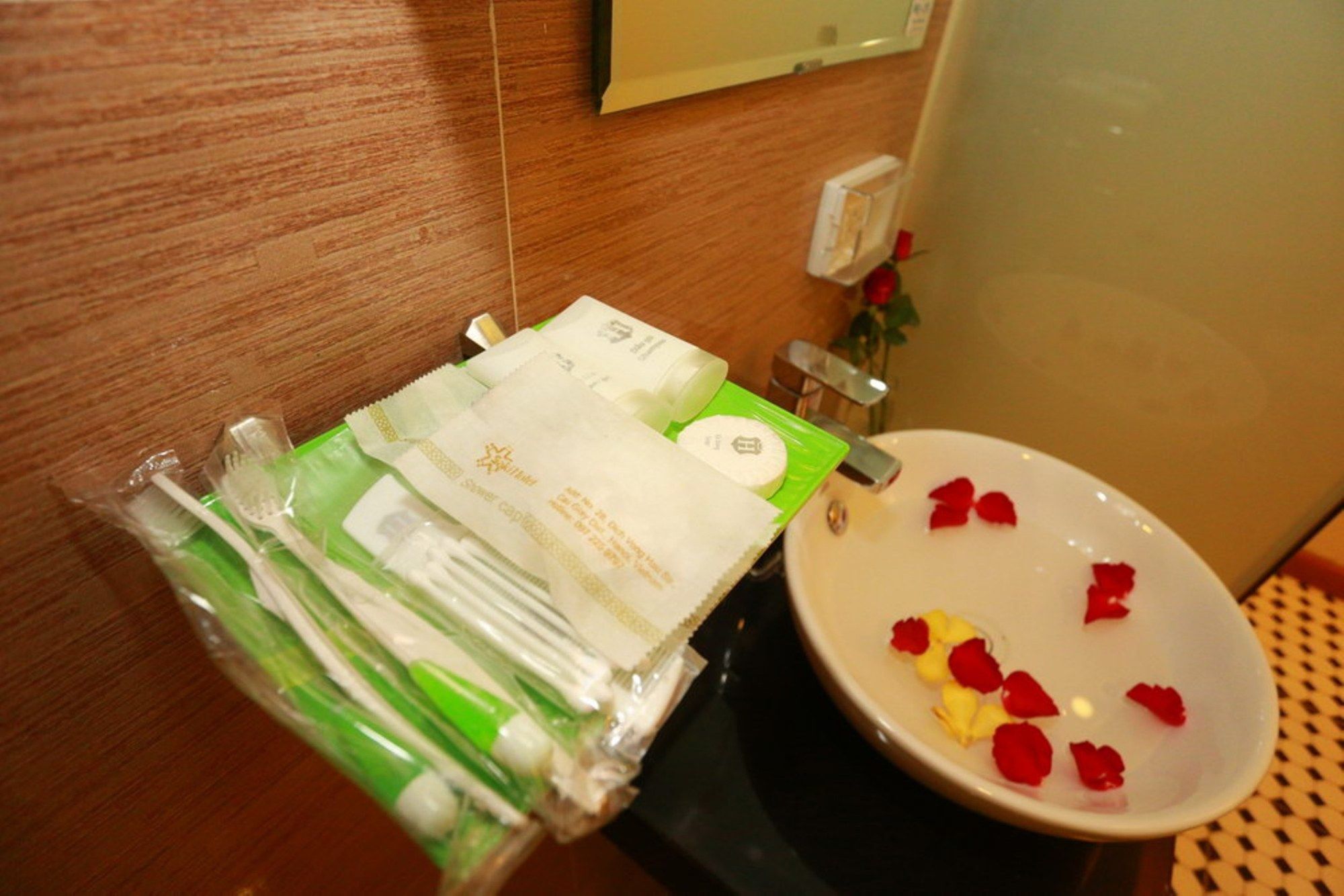 האנוי Oyo 210 Saki Hotel מראה חיצוני תמונה