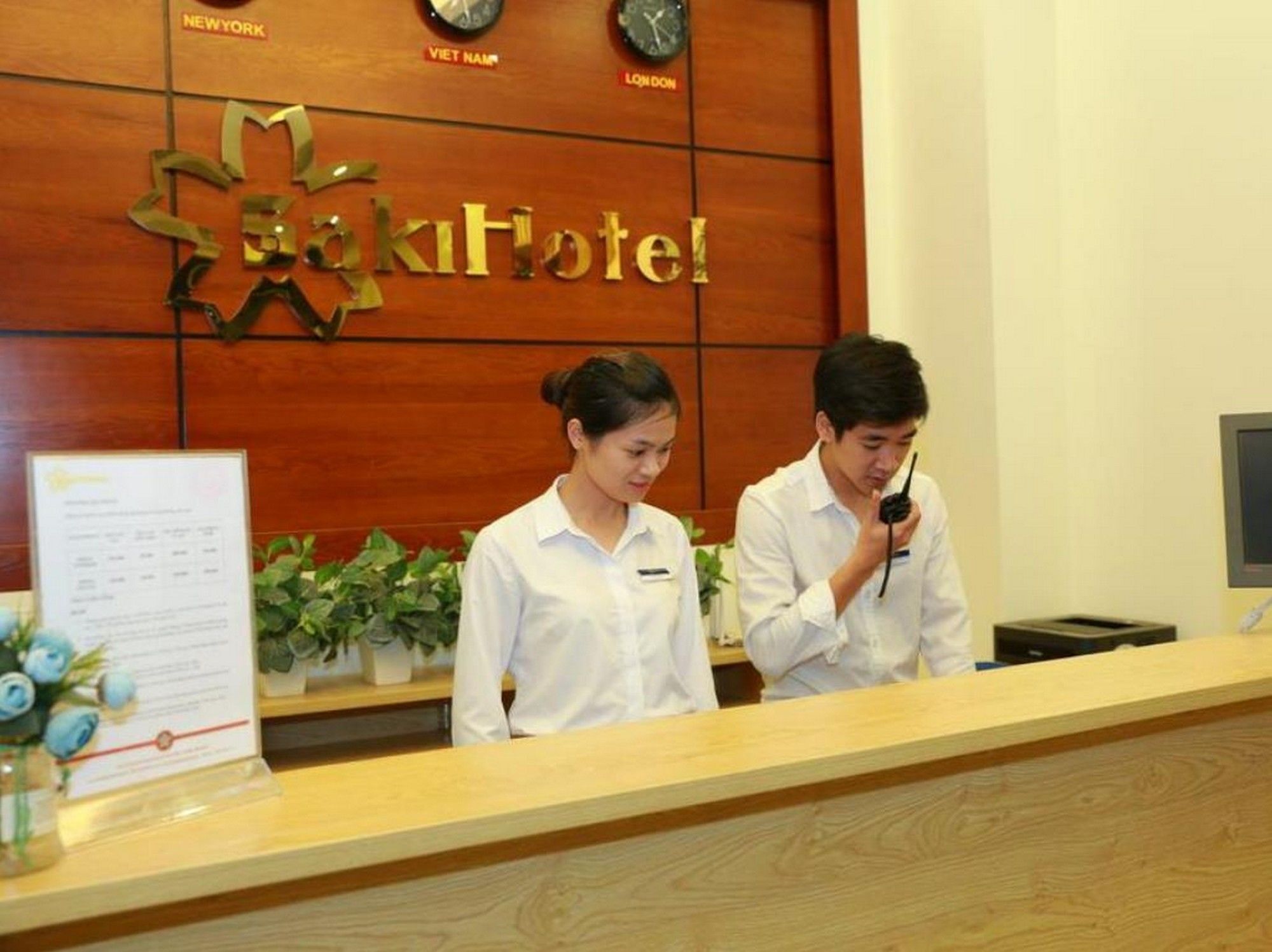 האנוי Oyo 210 Saki Hotel מראה חיצוני תמונה