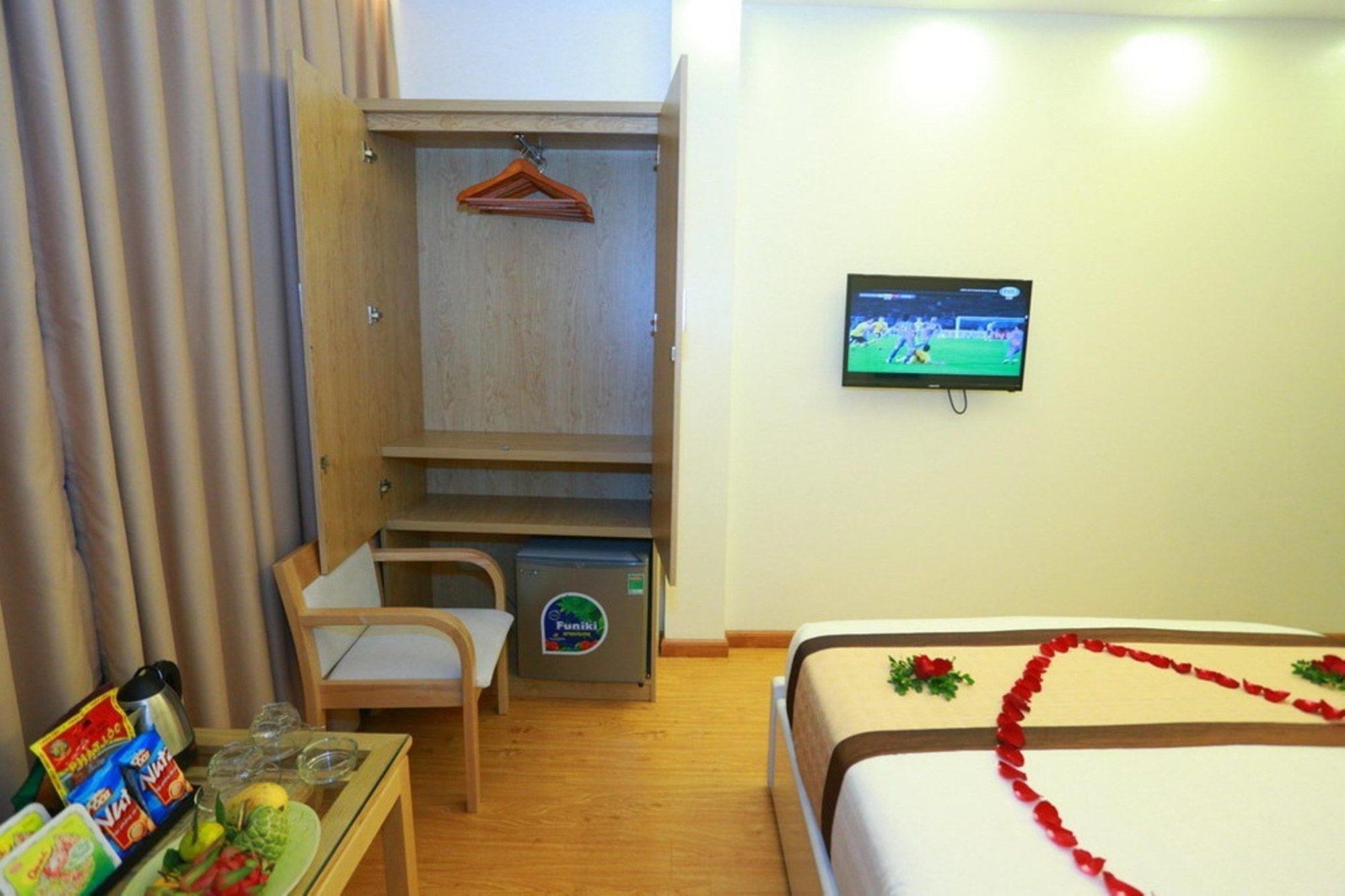 האנוי Oyo 210 Saki Hotel מראה חיצוני תמונה
